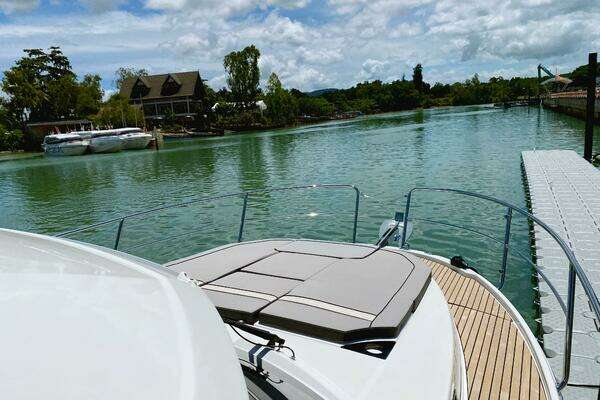 Jeanneau Merry Fisher 1095 Fly Yacht For Sale