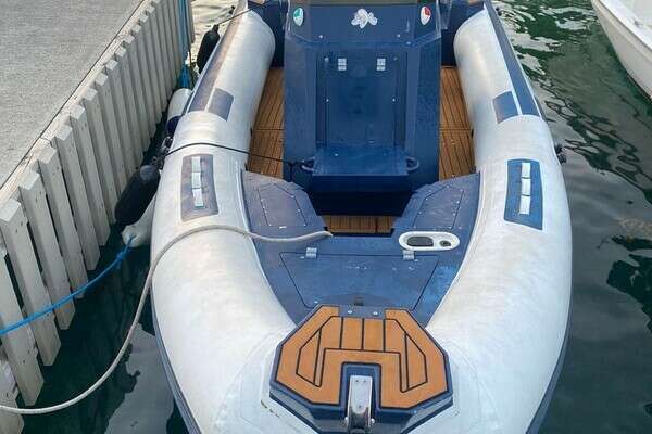 17-ft-Custom-2023-Blackfisk 8M-Virgin Islands (British) yacht for sale