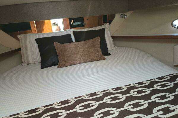 Tiara Yachts 3800 Express Yacht For Sale