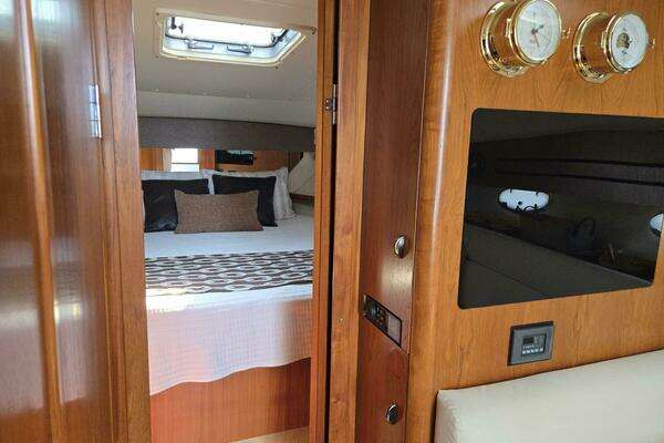 Tiara Yachts 3800 Express Yacht For Sale