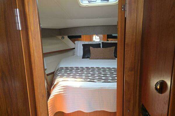 Tiara Yachts 3800 Express Yacht For Sale