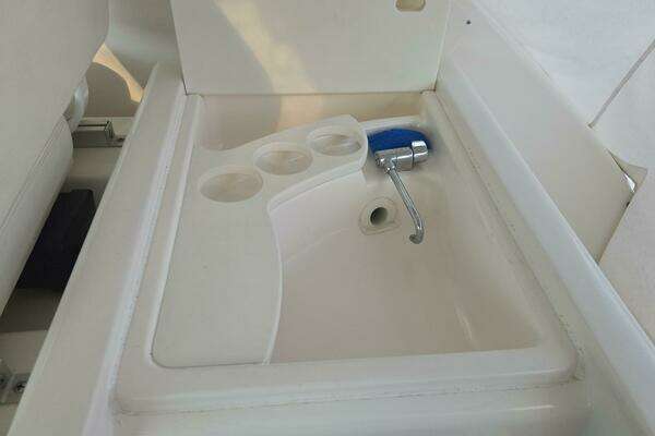 Tiara Yachts 3800 Express Yacht For Sale