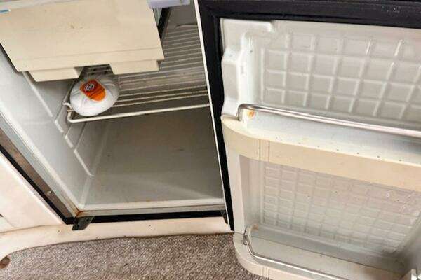 Photo of the 2003 Sea Ray 300 Sundancer "Five O'Clock Somewhere II"