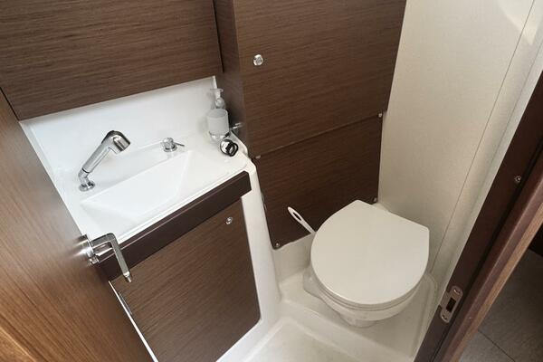 38ft Beneteau Yacht For Sale