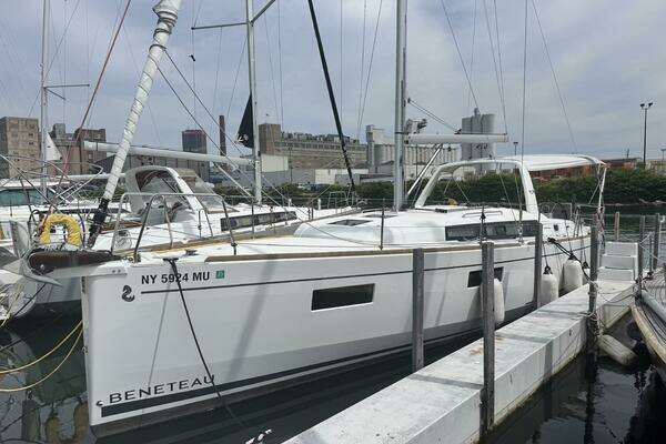 Photo of the 2023 Beneteau Oceanis 38.1