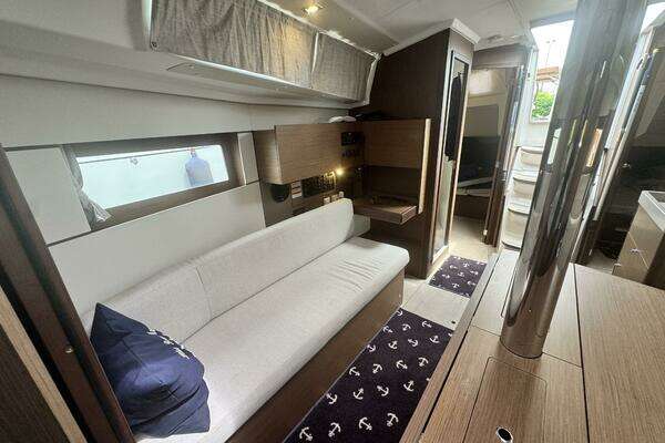 Beneteau Oceanis 38.1 Yacht For Sale