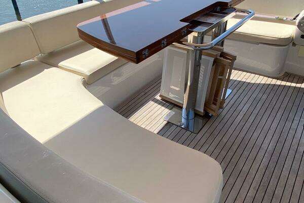 Azimut Magellano 50 Yacht For Sale