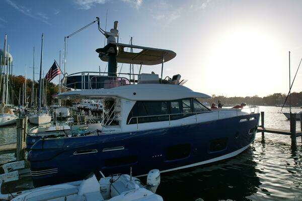 Azimut Magellano 50 Yacht For Sale