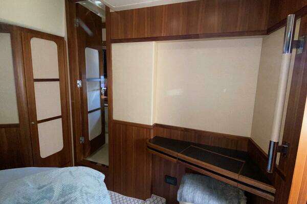 Azimut Magellano 50 Yacht For Sale