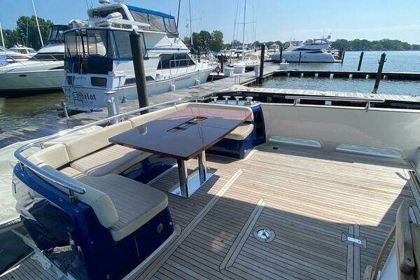 Azimut Magellano 50 Yacht For Sale