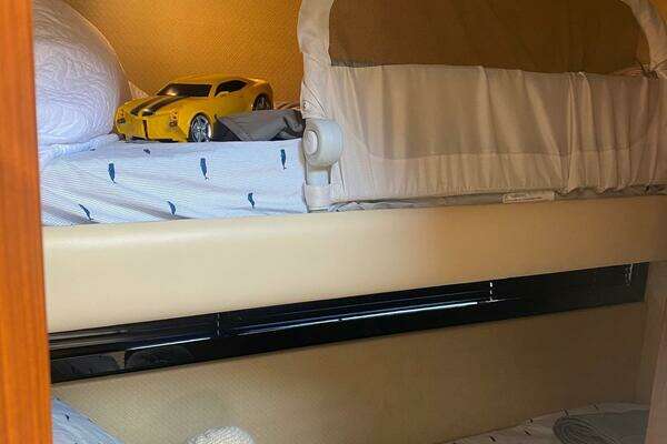 Azimut Magellano 50 Yacht For Sale