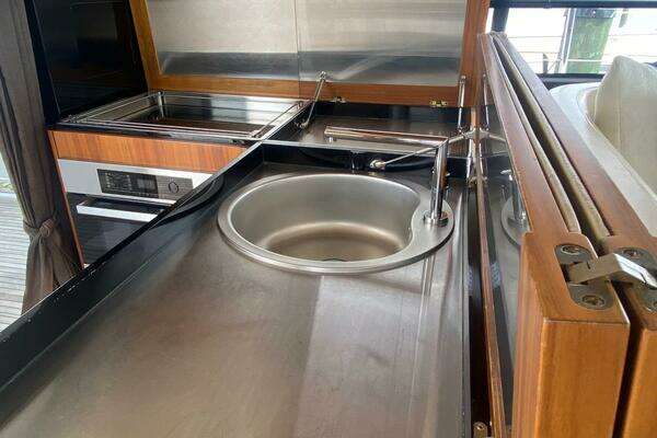 Azimut Magellano 50 Yacht For Sale