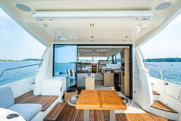 Prestige  Yacht For Sale