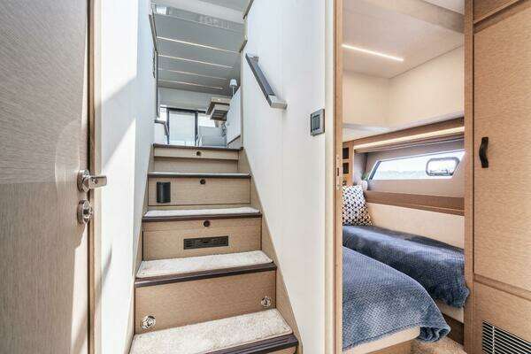 Prestige  Yacht For Sale