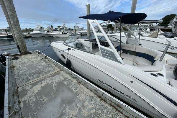 Photo of the 2018 Chaparral 250 Suncoast