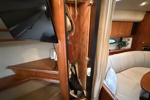Houligan s Haven 37ft Cruisers Yacht For Sale