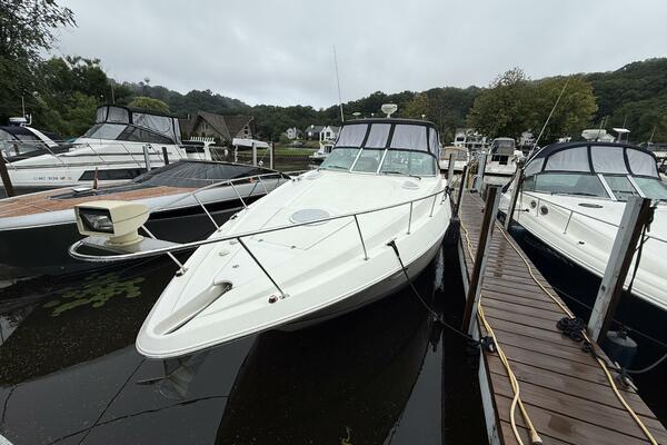 Houligan s Haven 37ft Cruisers Yacht For Sale