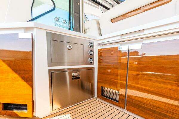 Tiara Sport  Yacht For Sale