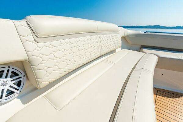 Tiara Sport  Yacht For Sale