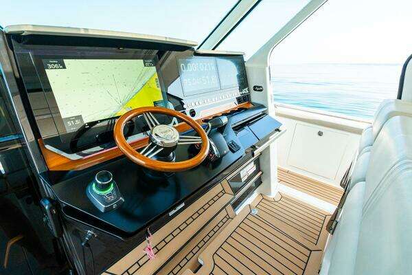 Tiara Sport  Yacht For Sale