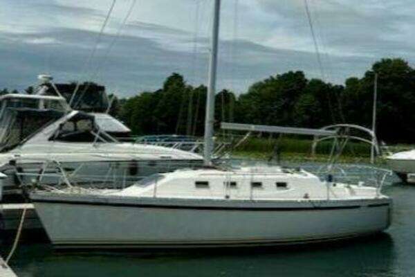 30-ft-CS-1986-30-The Boy's Toy Lansdowne  Canada  yacht for sale