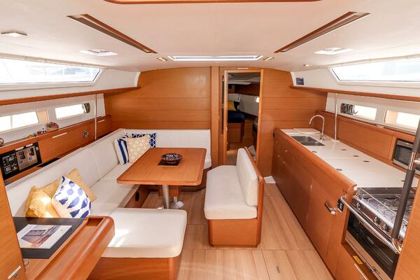Victory 47ft Jeanneau Yacht For Sale