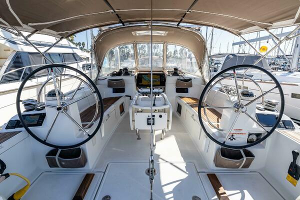 Victory 47ft Jeanneau Yacht For Sale