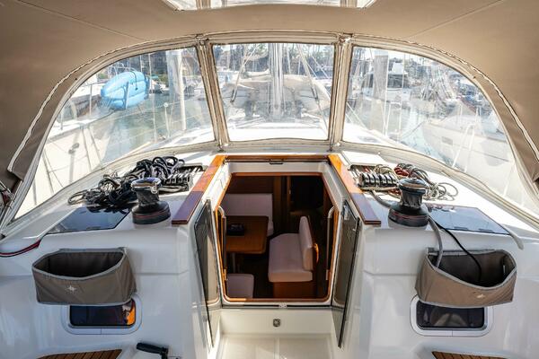 Victory 47ft Jeanneau Yacht For Sale