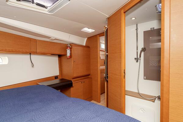 Victory 47ft Jeanneau Yacht For Sale