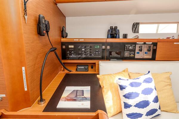 Victory 47ft Jeanneau Yacht For Sale