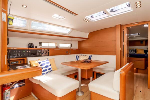 Victory 47ft Jeanneau Yacht For Sale
