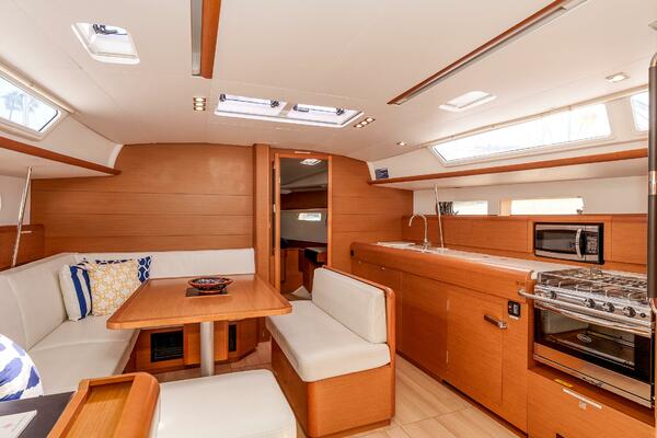 Victory 47ft Jeanneau Yacht For Sale