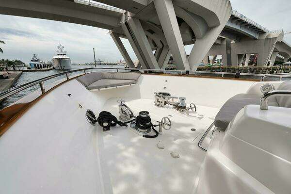 Horizon P110 Tri-Deck Yacht For Sale