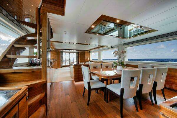 Horizon P110 Tri-Deck Yacht For Sale