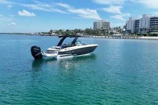 Photo of the 2023 Monterey 275SS