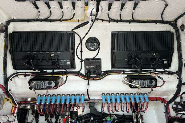 2023 Front Runner 33