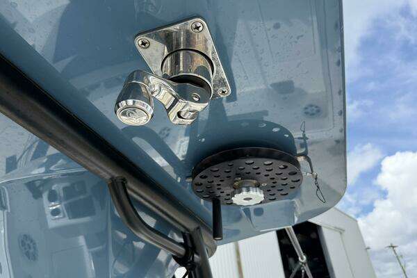 2023 Front Runner 33