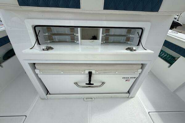 2023 Front Runner 33