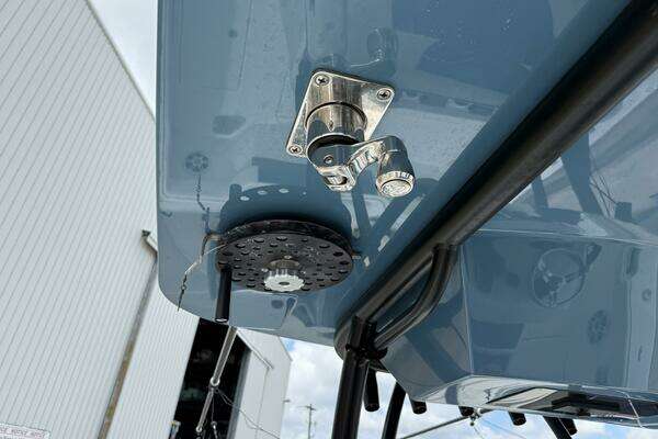 2023 Front Runner 33