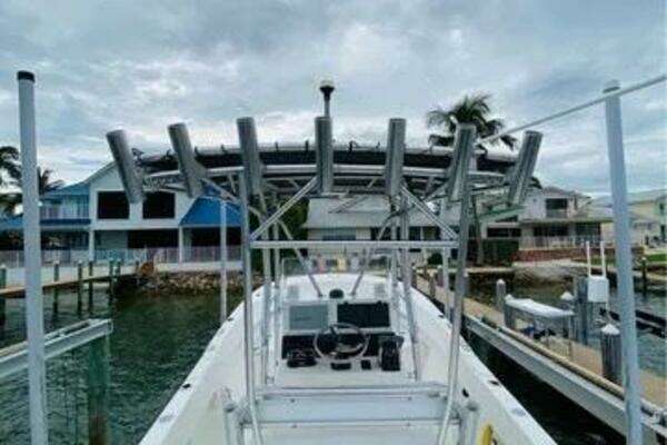 Photo of the 2011 Dusky 23'3