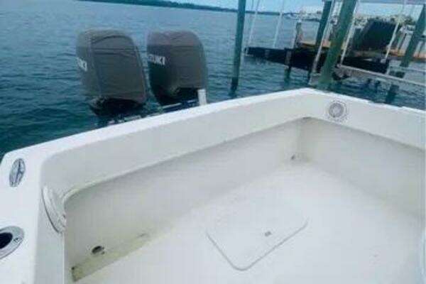 Photo of the 2011 Dusky 23'3