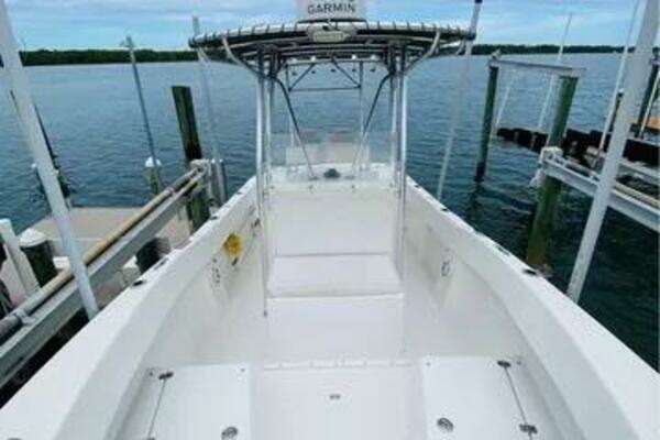 Photo of the 2011 Dusky 23'3