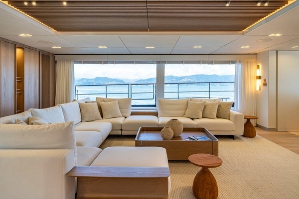 2025 SUNREEF YACHTS 100