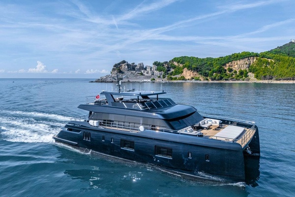 PETITE BELLE 100ft SUNREEF YACHTS Yacht For Sale