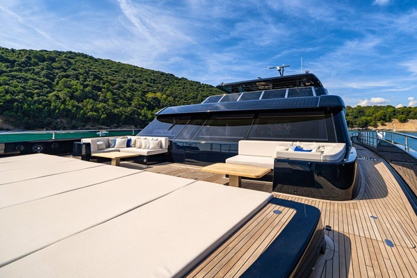 PETITE BELLE 100ft SUNREEF YACHTS Yacht For Sale
