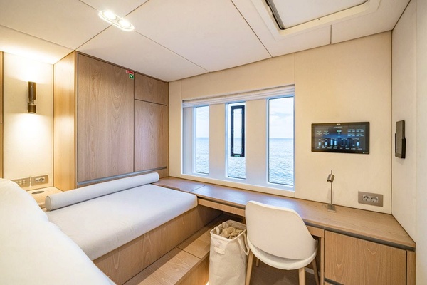 PETITE BELLE 100ft SUNREEF YACHTS Yacht For Sale