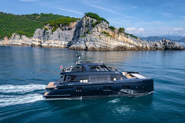 PETITE BELLE 100ft SUNREEF YACHTS Yacht For Sale