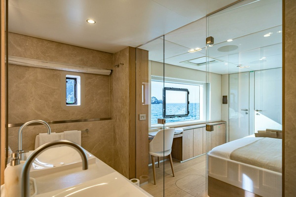 PETITE BELLE 100ft SUNREEF YACHTS Yacht For Sale