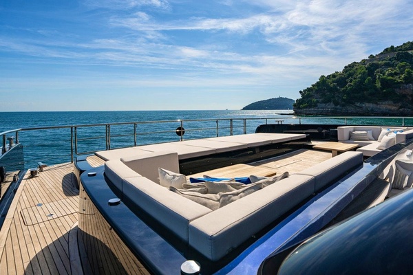 PETITE BELLE 100ft SUNREEF YACHTS Yacht For Sale