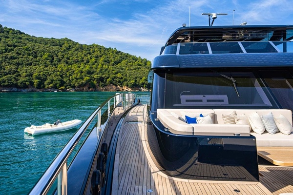 PETITE BELLE 100ft SUNREEF YACHTS Yacht For Sale